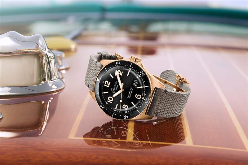 格拉蘇蒂原創(chuàng)1-36-13-04-90黃金款-復(fù)刻表