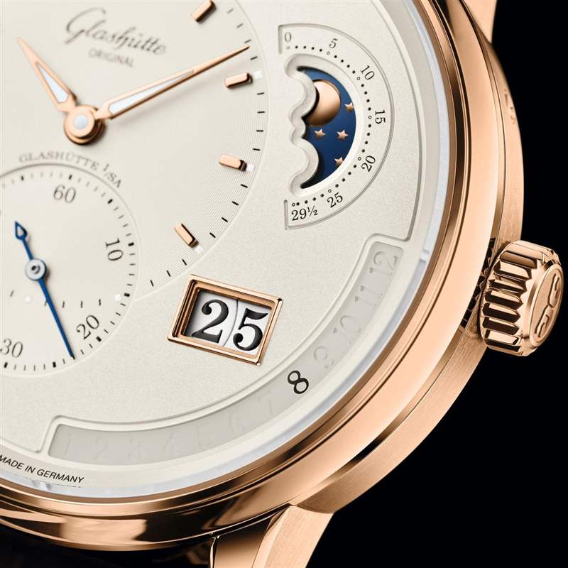 不規則的和諧美學!格拉蘇蒂原創首度推出年歷功能腕表-復刻表