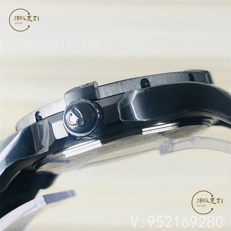 GF廠黑鳥偵察機-GF廠百年靈黑鳥偵察機為什么是最亂真的復刻表-復刻表