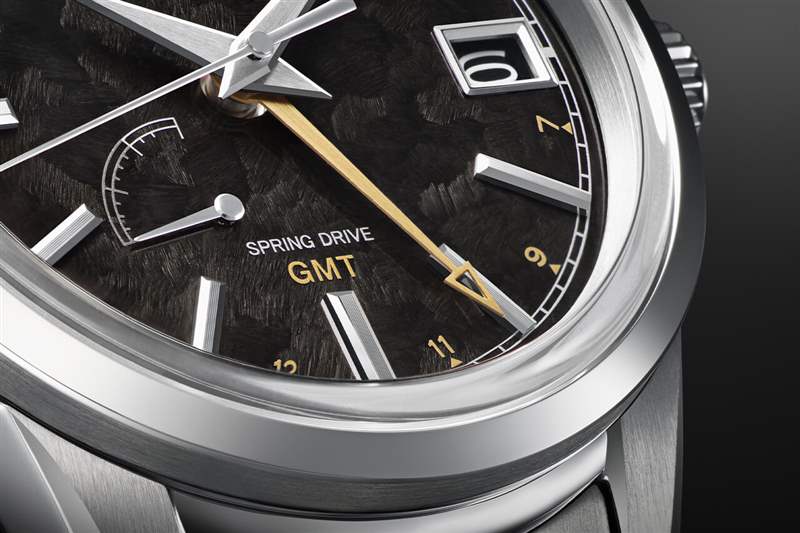精工表Elegance GMT四季系列山丘湖泊山脈靈感來(lái)源設(shè)計(jì)的表盤(pán)-復(fù)刻表