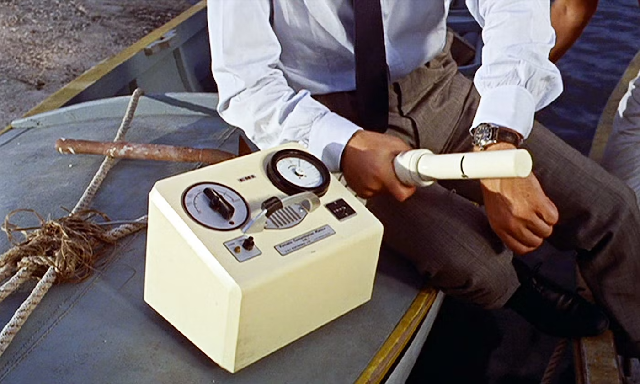 看電影肖恩康納利起源于詹姆斯邦德戴著勞力士潛艇參考的角色。6538在'博士。不'-復(fù)刻表