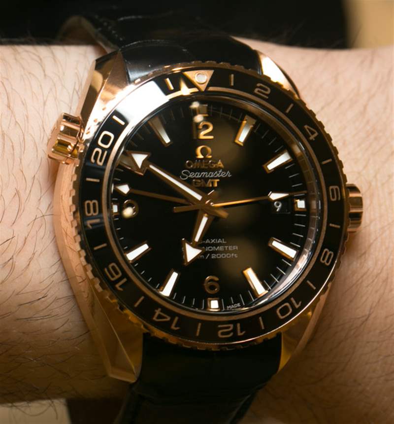 歐米茄海馬系列海洋宇宙格林威治標準時間腕表上手體驗-復刻表