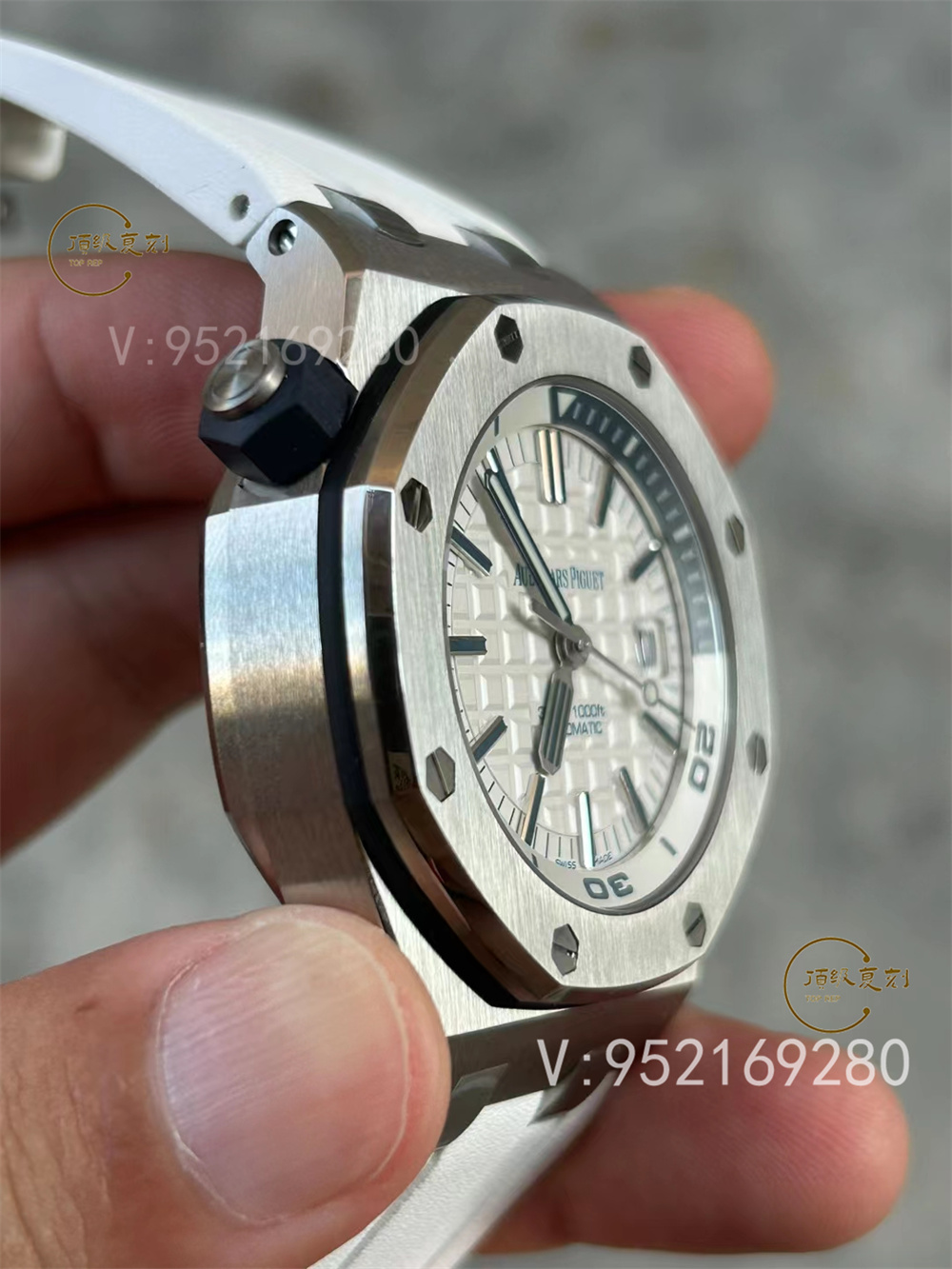 APS廠愛彼AP15710新配色綠/白盤一體機做工怎么樣-復(fù)刻表