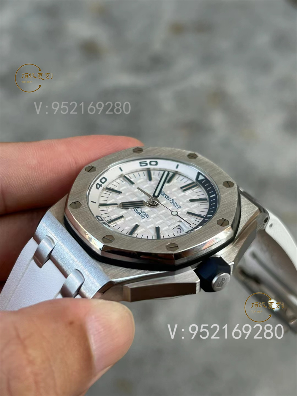 APS廠愛彼AP15710新配色綠/白盤一體機做工怎么樣-復(fù)刻表