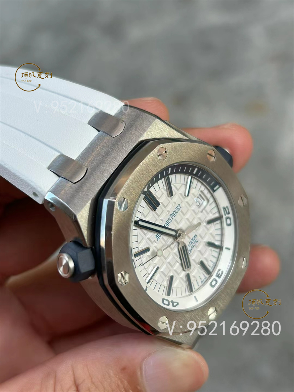 APS廠愛彼AP15710新配色綠/白盤一體機做工怎么樣-復(fù)刻表