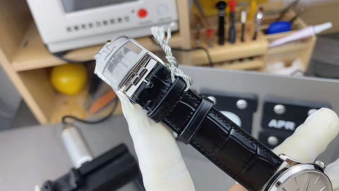 APS廠積家大師兩針半1218420獨立秒針手表介紹-復刻表