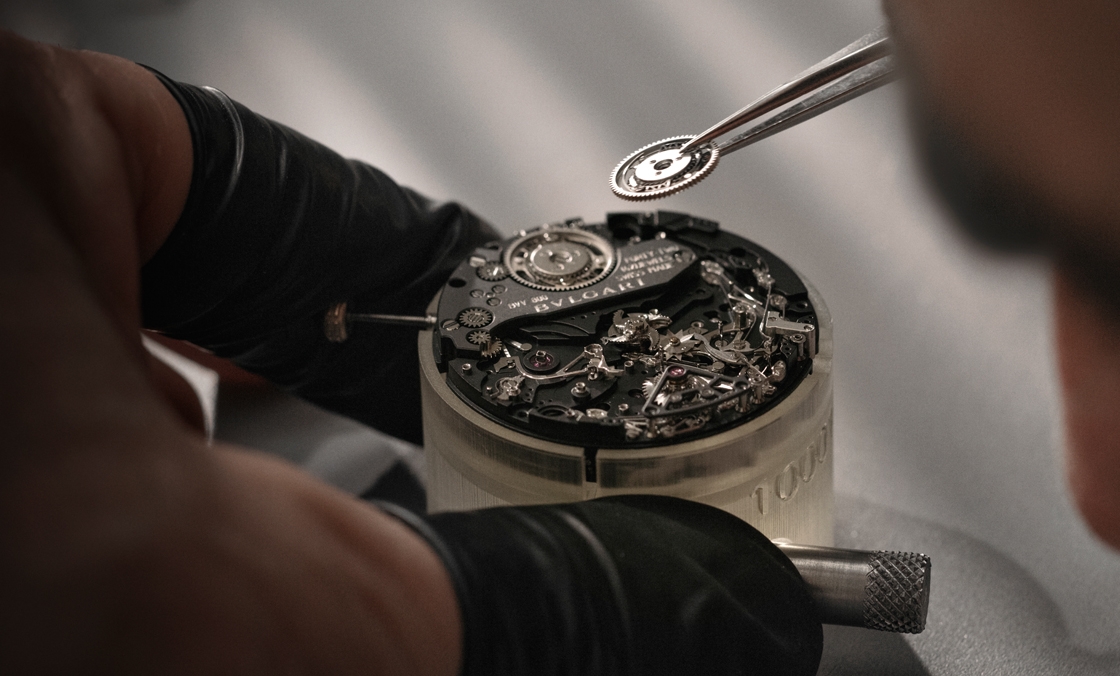 BVLGARI品牌史上最復(fù)雜表款Octo Roma大自鳴陀飛輪腕表于2024日內(nèi)瓦鐘表展亮相-復(fù)刻表